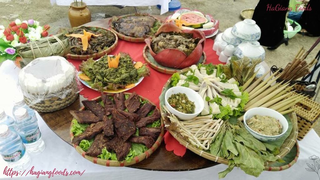 Khám phá những món ăn đặc sắc của ẩm thực người Tày Hà Giang