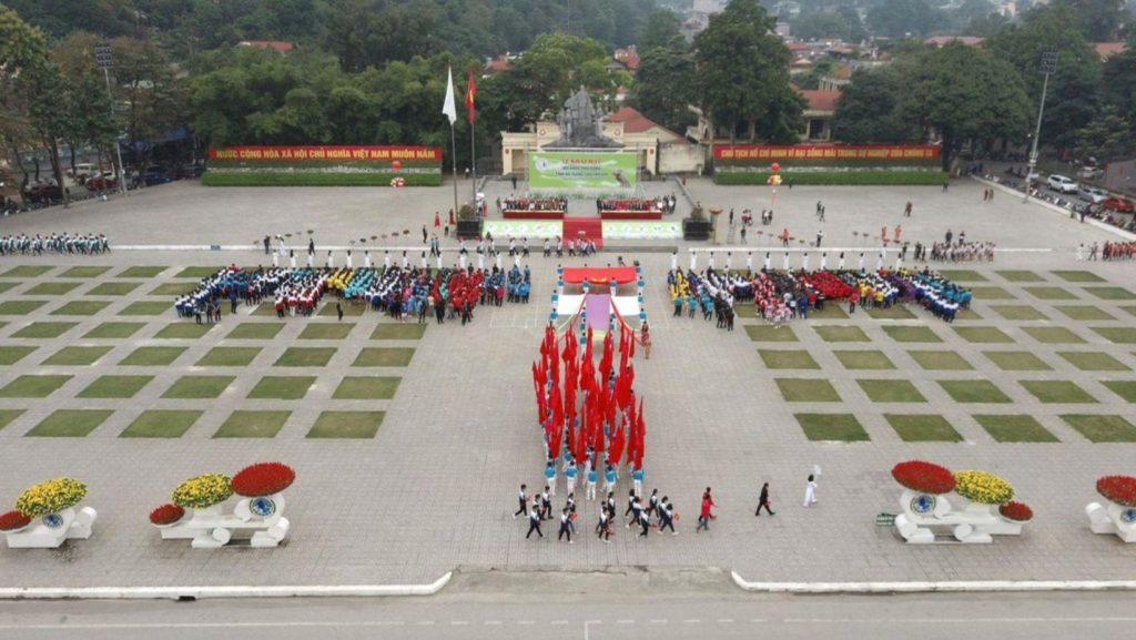 Quảng trường thành phố Hà Giang là nơi diễn ra nhiều lễ hội, tổ chức những sự kiện hoành tráng, quan trọng của Tỉnh